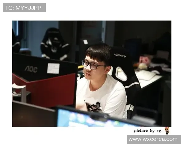 BLG战队在DOTA2比赛中的进攻策略分析与成败经验总结